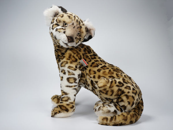 "Jane" Leopard
